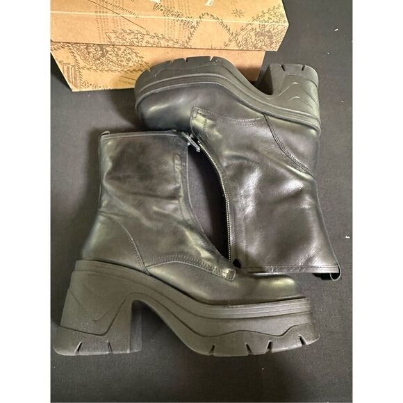 New Free People Myles Black Zip Front Platform Boots 8 - Picture 4 of 7